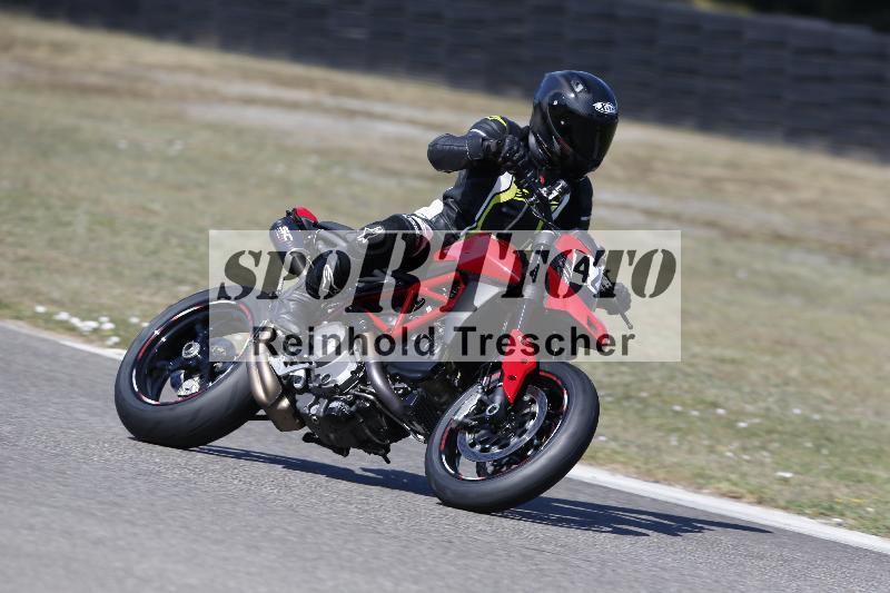 /36 08.08.2026  Pluess Motosport ADR/Einsteiger/422